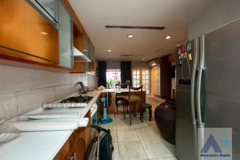 Haus in Watthana, Bangkok, Thailand 4 Schlafzimmer № 215237 - Foto 5