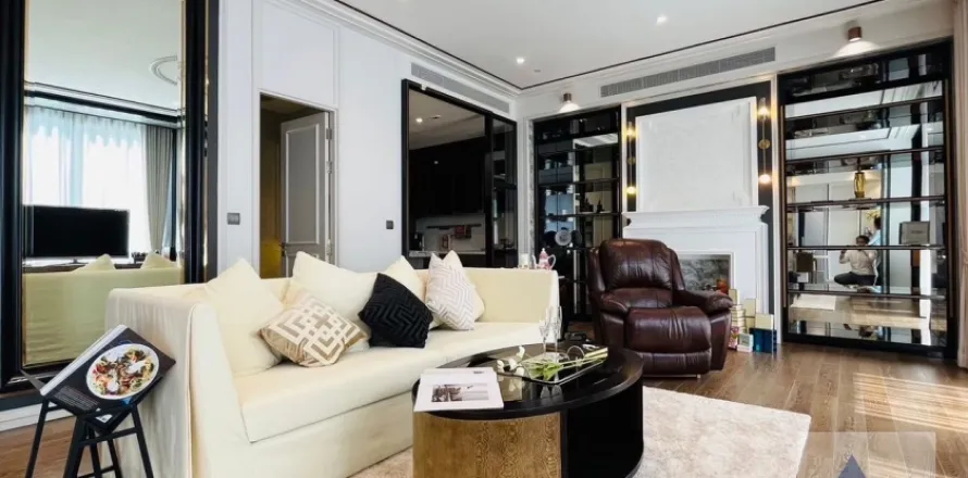 Condo à Pathum Wan, Bangkok, Thaïlande, 3 chambres  № 215239