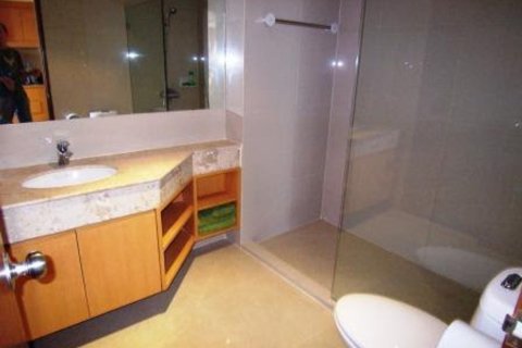 Condo à Chiang Mai, Thaïlande, 2 chambres  № 149623 - photo 7