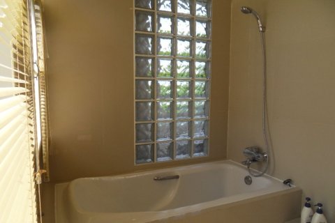 Condo à Chiang Mai, Thaïlande, 2 chambres  № 149623 - photo 5