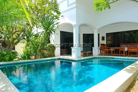House in Pattaya, Thailand 3 bedrooms № 213955