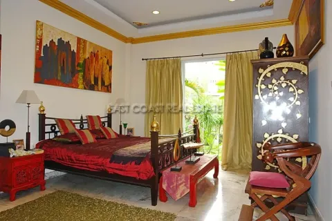 Casa de 3 dormitorios en Pattaya, Tailandia № 213950 - foto 7