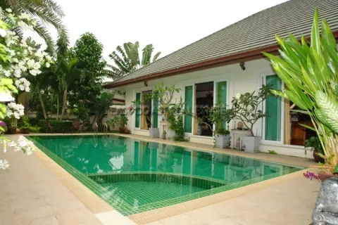 Casa de 3 dormitorios en Pattaya, Tailandia № 213950 - foto 21