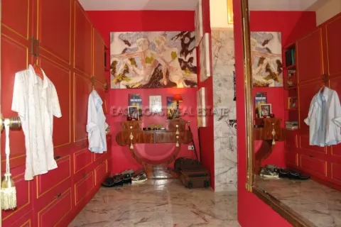 Casa de 3 dormitorios en Pattaya, Tailandia № 213950 - foto 18