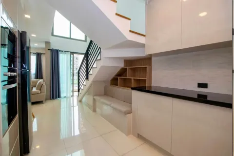 Condominio de 2 dormitorios en Jomtien Beach, Pattaya, Tailandia № 211696 - foto 19