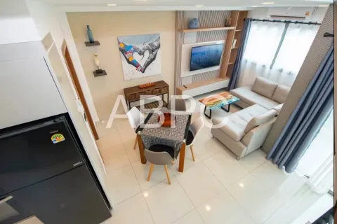 Condominio de 2 dormitorios en Jomtien Beach, Pattaya, Tailandia № 211696 - foto 2