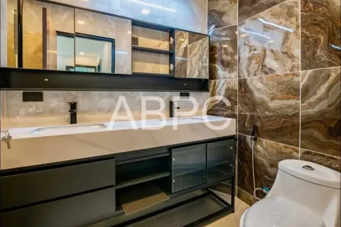 Condominio de 2 dormitorios en Jomtien Beach, Pattaya, Tailandia № 211697 - foto 10