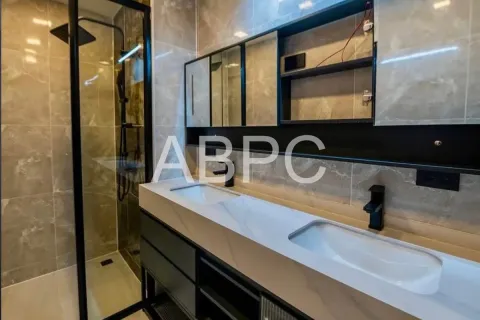 Condominio de 2 dormitorios en Jomtien Beach, Pattaya, Tailandia № 211697 - foto 11