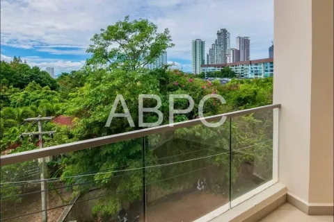 Condominio de 2 dormitorios en Jomtien Beach, Pattaya, Tailandia № 211697 - foto 12