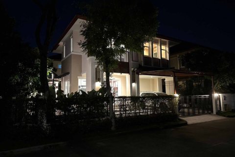 House in Bang Kruai, Thailand 4 bedrooms № 159261 - photo 3