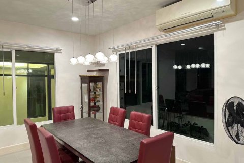 House in Bang Kruai, Thailand 4 bedrooms № 159261 - photo 7