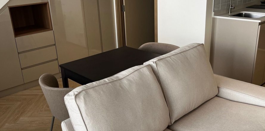 Studio dans le Condo à Bangkok, Thaïlande  № 156019