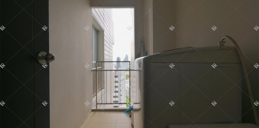 Condominio de 2 dormitorios en Bangkok, Tailandia № 226099