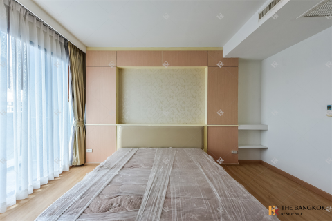 Condo in Bangkok, Thailand, 3 bedrooms № 226094 - photo 7