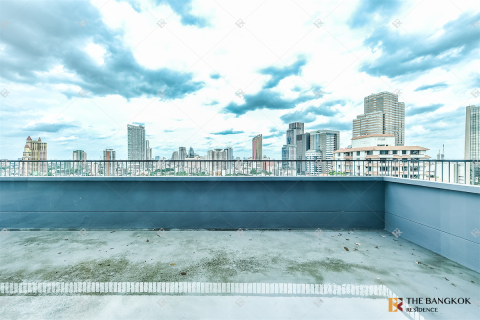 Condo in Bangkok, Thailand, 3 bedrooms № 226094 - photo 3