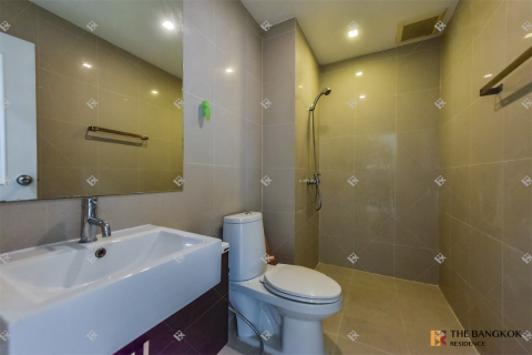 Condo in Bangkok, Thailand, 3 bedrooms № 226094 - photo 9