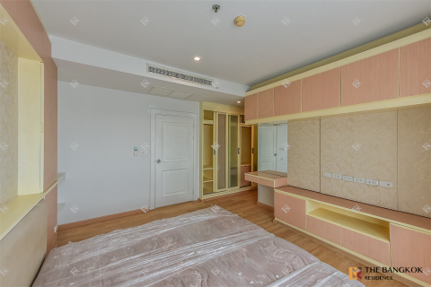 Condo in Bangkok, Thailand, 3 bedrooms № 226094 - photo 5