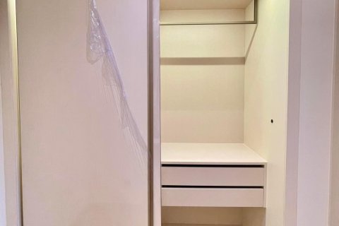 Студия в кондо в Ваттхане, Бангкок, Таиланд № 169509 - фото 12