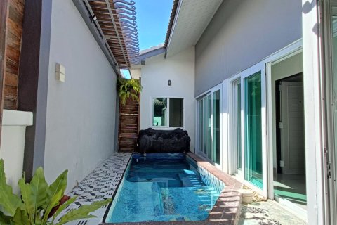 House in Hua Hin, Thailand 8 bedrooms № 169507 - photo 17