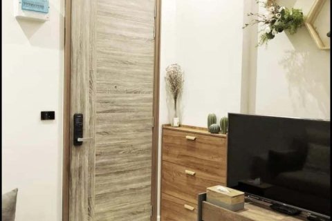 Studio dans le Condo à Khlong Toei, Bangkok, Thaïlande  № 169508 - photo 1