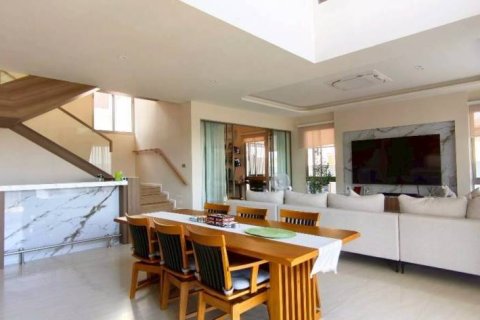 Дом в Паттайе, Таиланд с 4 спальнями  № 156788 - фото 10