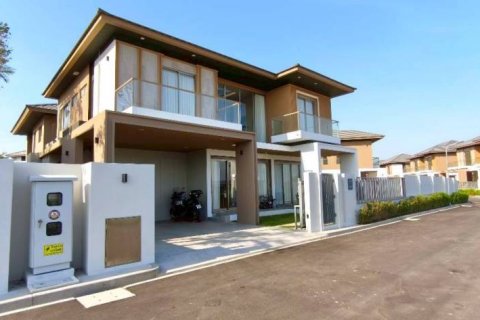 Дом в Паттайе, Таиланд с 4 спальнями  № 156788