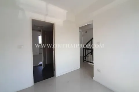 Townhouse in Nonthaburi, Thailand 3 bedrooms № 156686 - photo 3