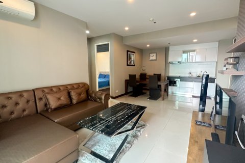 Condo in Huai Khwang, Bangkok, Thailand, 2 bedrooms № 200895 - photo 11