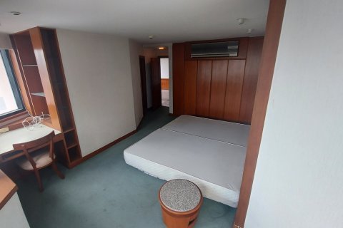 Condo in Khlong Toei, Bangkok, Thailand, 3 bedrooms № 200893 - photo 5