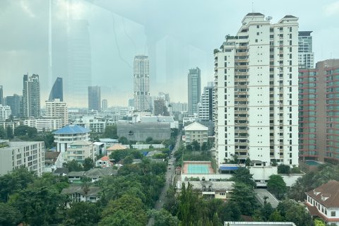 Condo in Watthana, Bangkok, Thailand, 2 bedrooms № 200894 - photo 8