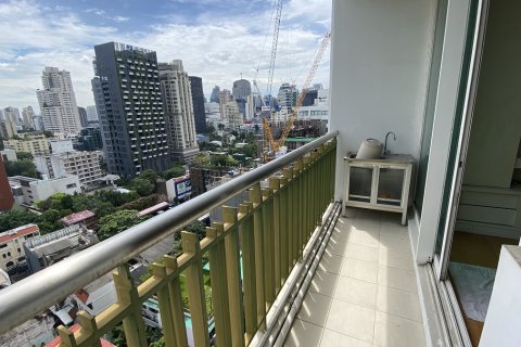 Condo in Watthana, Bangkok, Thailand, 3 bedrooms № 200892 - photo 9