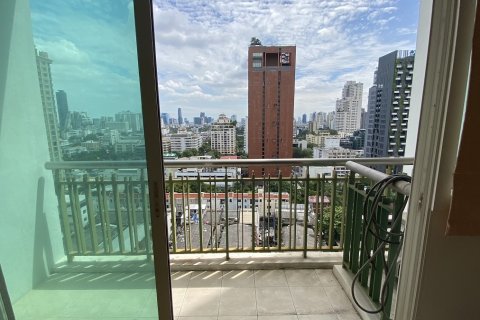 Condo in Watthana, Bangkok, Thailand, 3 bedrooms № 200892 - photo 4