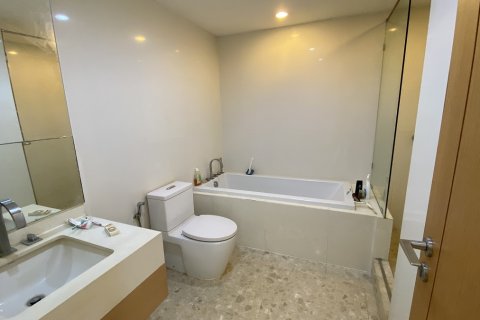 Condo in Watthana, Bangkok, Thailand, 3 bedrooms № 200892 - photo 6