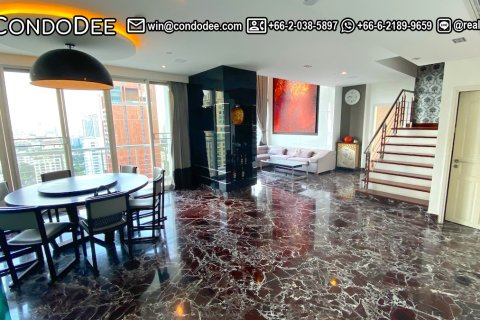 Condo in Watthana, Bangkok, Thailand, 3 bedrooms № 200891 - photo 9