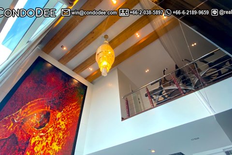 Condo in Watthana, Bangkok, Thailand, 3 bedrooms № 200891 - photo 17