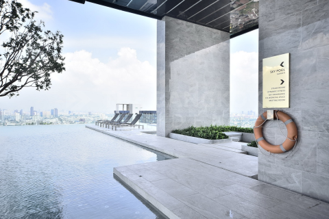 Condo in Bangkok, Thailand, 1 bedroom  № 185417 - photo 2