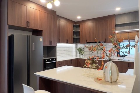 Villa in Hang Dong, Thailand 4 bedrooms № 154041 - photo 8