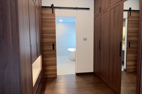 Villa in Hang Dong, Thailand 4 bedrooms № 154041 - photo 16