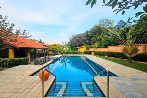 Вилла в Хуа Хине, Таиланд с 4 спальнями  № 154044 - фото 4