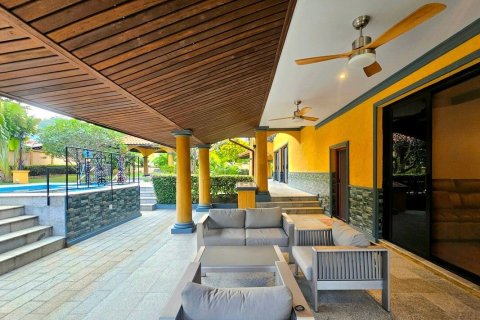 Вилла в Хуа Хине, Таиланд с 4 спальнями  № 154044 - фото 5