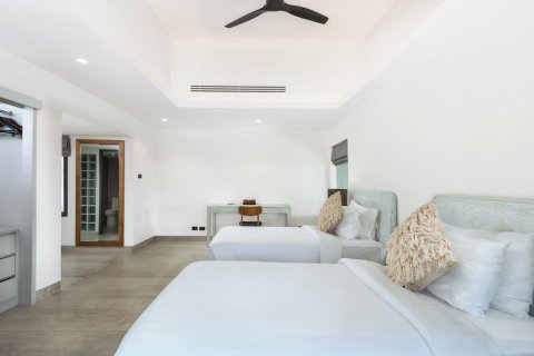 Villa in Phuket, Thailand 4 bedrooms № 154040 - photo 17
