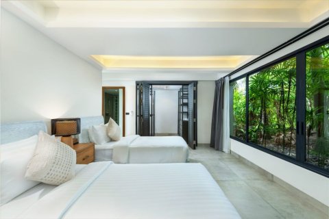 Villa in Phuket, Thailand 4 bedrooms № 154040 - photo 6