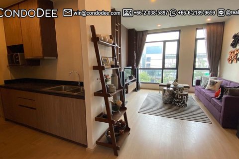 Condo à Huai Khwang, Bangkok, Thaïlande, 3 chambres № 200856 - photo 8