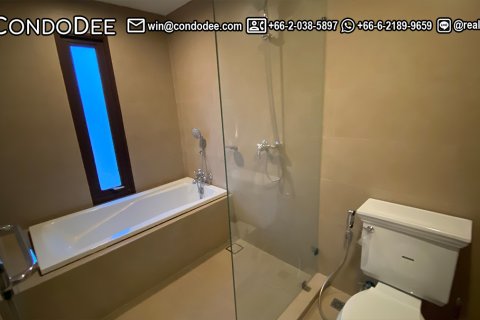 Condo à Khlong Toei, Bangkok, Thaïlande, 2 chambres № 200855 - photo 9