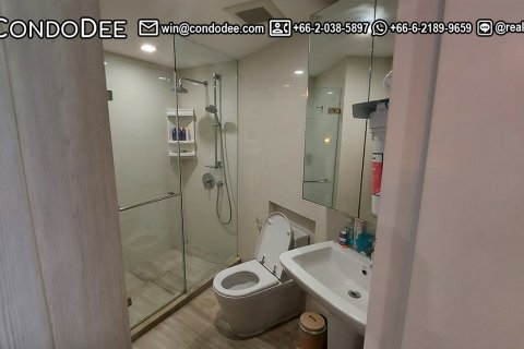 Condo à Watthana, Bangkok, Thaïlande, 3 chambres № 200859 - photo 3