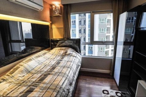 Кондоминиум с 2 спальнями в Хуай Кванге, Бангкок, Таиланд № 138794 - фото 4