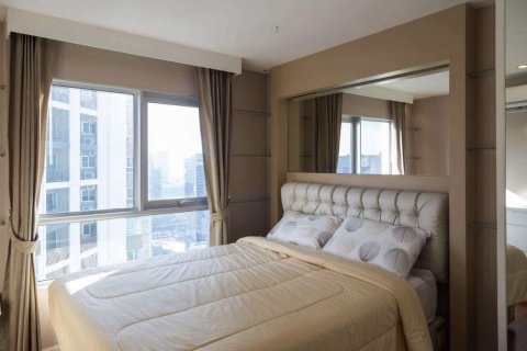 Кондоминиум с 2 спальнями в Хуай Кванге, Бангкок, Таиланд № 138794 - фото 3