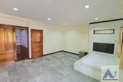 Reihenhaus in Bang Kho Laem, Bangkok, Thailand 4 Schlafzimmer № 216226 - Foto 15