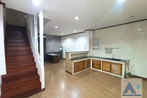 Reihenhaus in Bang Kho Laem, Bangkok, Thailand 4 Schlafzimmer № 216226 - Foto 7