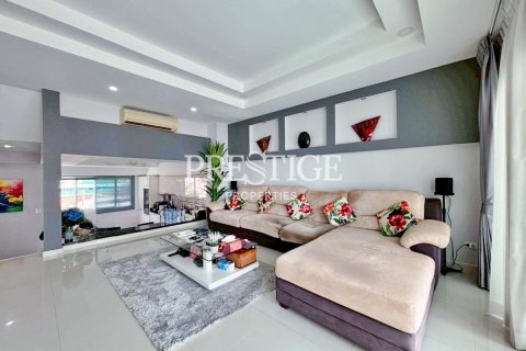บ้านในพัทยา, ประเทศไทย 4 ห้องนอน № 198157 - รูปถ่าย 2